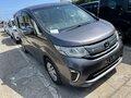 2016 Honda Stepwgn V, серый, 1800000 рублей - вид 2