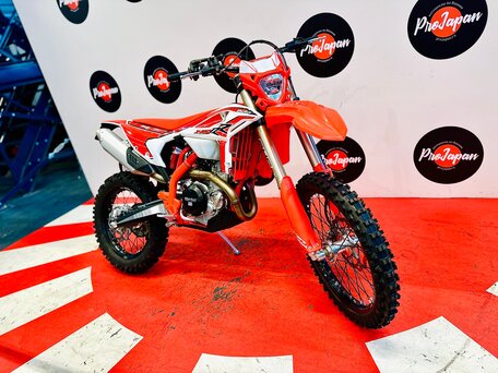 2025 Beta RR 4T 350/390/430/480 RC, красный, 700000 рублей, вид 2