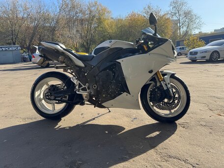 2011 Yamaha YZF-R1, белый, 1000000 рублей, вид 5
