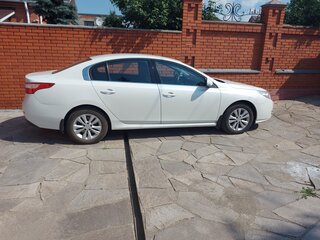 2011 Renault Latitude I, белый, 850000 рублей, вид 3