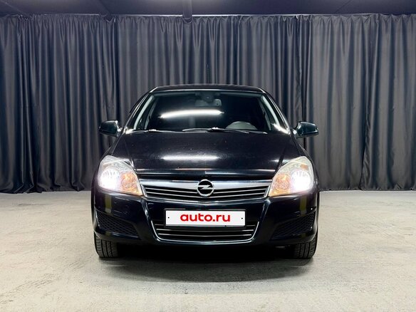 2014 Opel Astra H Рестайлинг, чёрный, 539000 рублей - вид 1