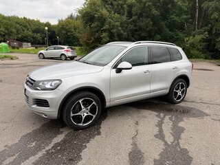 2012 Volkswagen Touareg II, серый, 2100000 рублей, вид 1