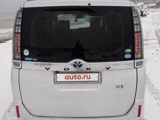 2016 Toyota Voxy III (R80), серый, 1625000 рублей, вид 4