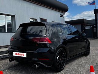2017 Volkswagen Golf GTI VII Рестайлинг, чёрный, 2050000 рублей, вид 4