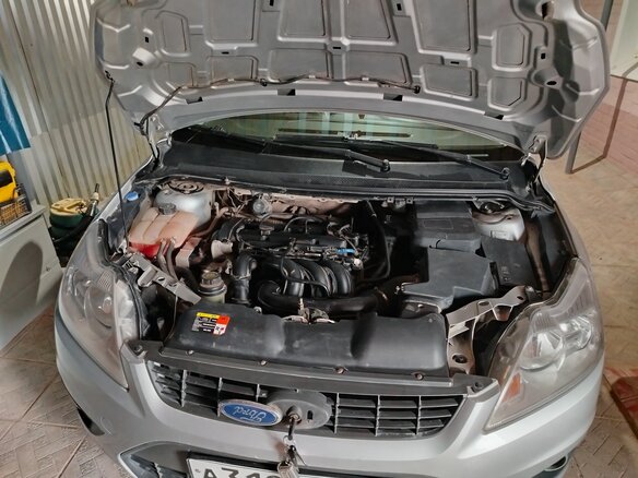 2008 Ford Focus II Рестайлинг, серебристый, 750000 рублей - вид 7