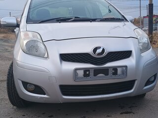 2009 Toyota Vitz II (XP90), серый, 570000 рублей, вид 3