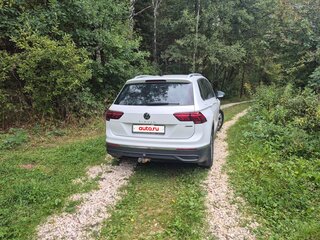 2021 Volkswagen Tiguan II Рестайлинг, белый, 3350000 рублей, вид 5