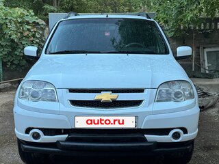 2012 Chevrolet Niva I Рестайлинг, белый, 570000 рублей, вид 3