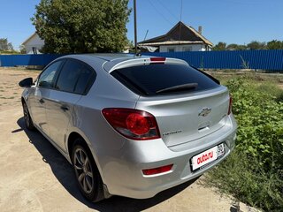 2012 Chevrolet Cruze I Рестайлинг, серебристый, 680000 рублей, вид 5