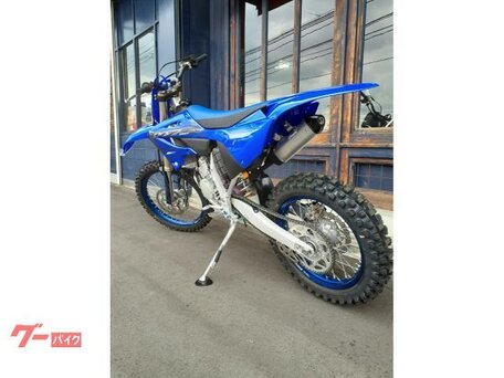 2022 Yamaha YZ125, синий, 650000 рублей, вид 3