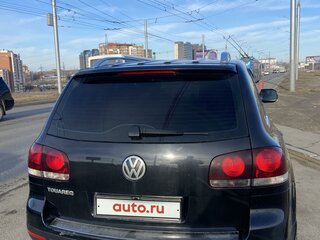 2009 Volkswagen Touareg I Рестайлинг, чёрный, 1440000 рублей, вид 3