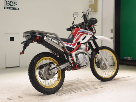2020 Yamaha XT250 Serow, красный, 700000 рублей, вид 5