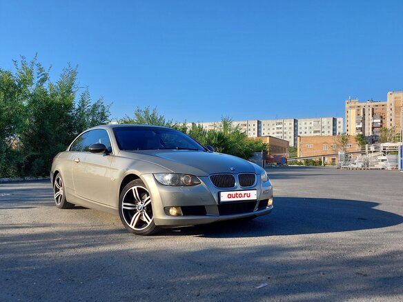 2008 BMW 3 серии 325i V (E90/E91/E92/E93), бежевый, 1500000 рублей - вид 9