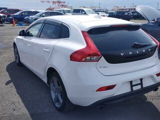 2014 Volvo V40 II, белый, 1370000 рублей, вид 4