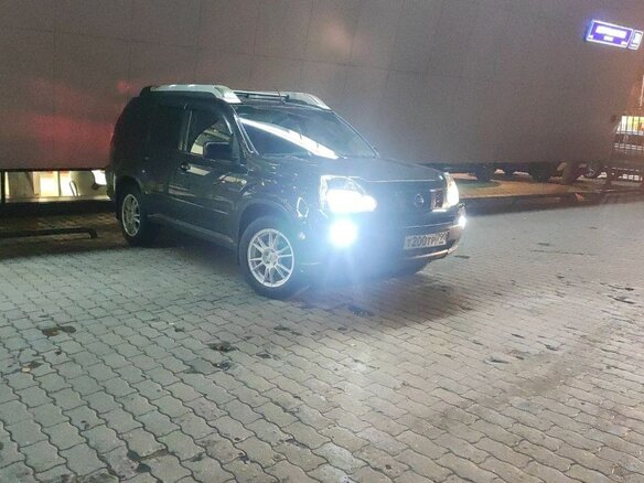 2010 Nissan X-Trail II, чёрный, 850000 рублей - вид 9