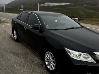 2012 Toyota Camry VII (XV50), чёрный, 1650000 рублей, вид 2