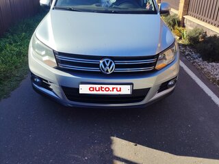 2013 Volkswagen Tiguan I Рестайлинг, серебристый, 1300000 рублей, вид 3