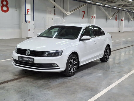 Volkswagen Jetta VI Рестайлинг