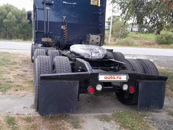 2008 Peterbilt 386, синий, 4200000 рублей - вид 5