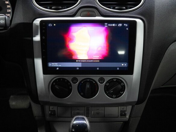 2010 Ford Focus II Рестайлинг, серебристый - вид 17
