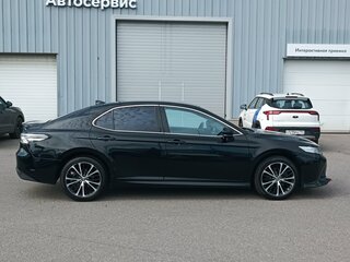 2020 Toyota Camry VIII (XV70), чёрный, 2785000 рублей, вид 5