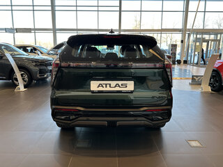 2026 Geely Atlas II, зелёный, 3909990 рублей, вид 4