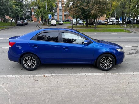 2010 Kia Cerato 5-speed II, голубой, 800000 рублей, вид 5