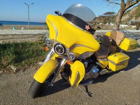 2005 Harley-Davidson Electra Glide, жёлтый, 650000 рублей, вид 3