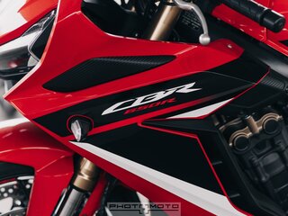 2021 Honda CBR 650R, красный, 950000 рублей, вид 4
