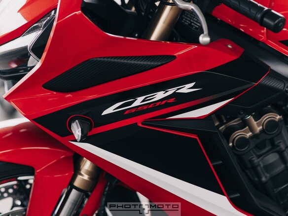 2021 Honda CBR 650R, красный, 950000 рублей - вид 3