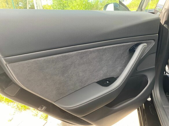 2018 Tesla Model 3 Mid Range I, чёрный - вид 7