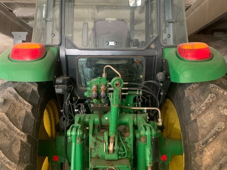 2020 John Deere 6000 Series, зелёный, 6250000 рублей, вид 2