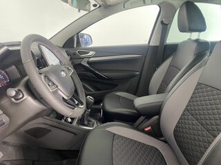2026 Lada (ВАЗ) Vesta I Рестайлинг (NG), коричневый, 2030000 рублей, вид 4