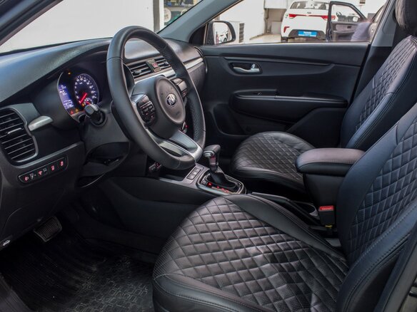 2019 Kia Rio IV, чёрный - вид 6