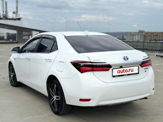 2019 Toyota Corolla XII (E210), белый, 1869000 рублей, вид 3