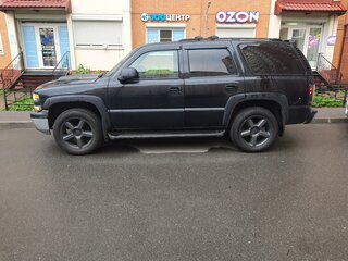 2004 Chevrolet Tahoe II, чёрный, 1370000 рублей, вид 5