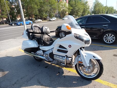 2016 Honda GL 1800 Gold Wing, белый, 1900000 рублей, вид 1