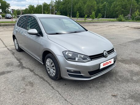2013 Volkswagen Golf VII, серебристый, 850000 рублей, вид 2