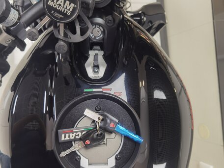 2020 Ducati Monster 1200, чёрный, 1650000 рублей, вид 5