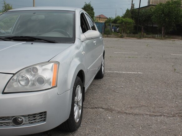 2009 Vortex Estina I, серебристый - вид 11