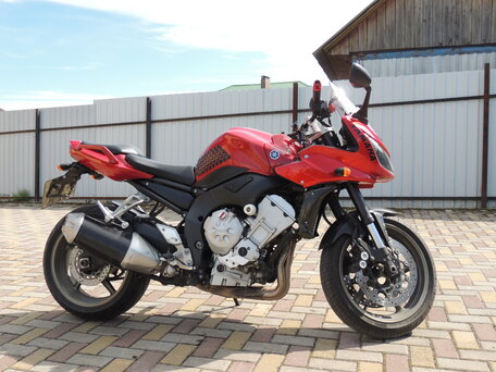 2009 Yamaha FZ1, красный, 630000 рублей, вид 3