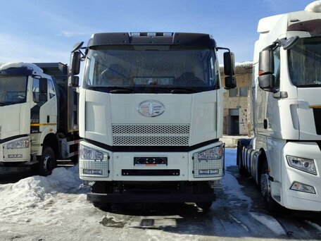 2022 FAW J6 CA3250, белый, 8500000 рублей, вид 1