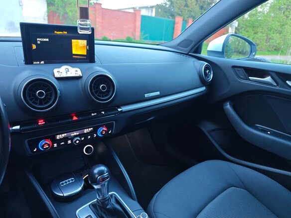 2017 Audi A3 III (8V) Рестайлинг, белый, 1750000 рублей - вид 12