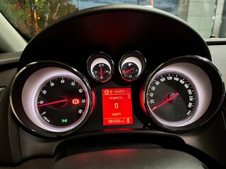 2014 Opel Astra GTC J Рестайлинг, чёрный, 1140000 рублей, вид 5