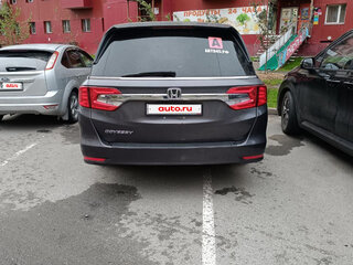2018 Honda Odyssey (North America) 9-speed V, серый, 2100000 рублей, вид 2