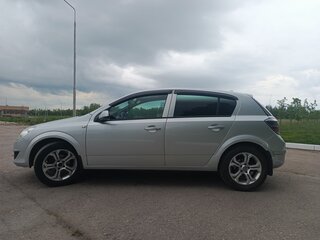 2011 Opel Astra H Рестайлинг, серебристый, 500000 рублей, вид 5