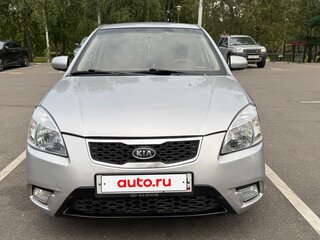 2011 Kia Rio II Рестайлинг, серебристый, 625000 рублей, вид 2