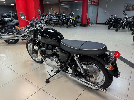 2016 Triumph Bonneville T100, чёрный, 1070000 рублей, вид 5