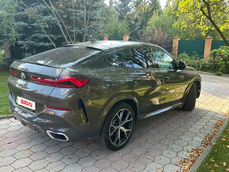2020 BMW X6 30d III (G06), зелёный, 7700000 рублей, вид 3
