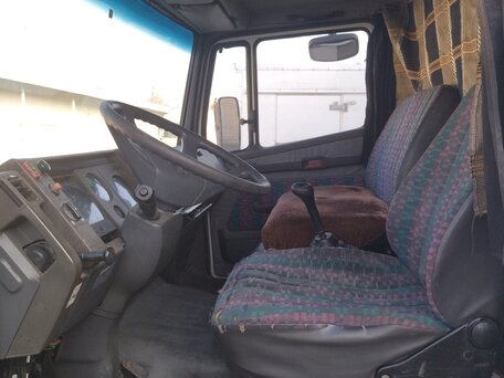 1996 Mercedes-Benz 814, белый, 700000 рублей, вид 3